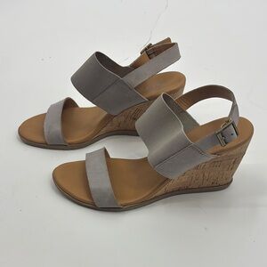 Korks Elegant Gray Wedge Sandals size 8